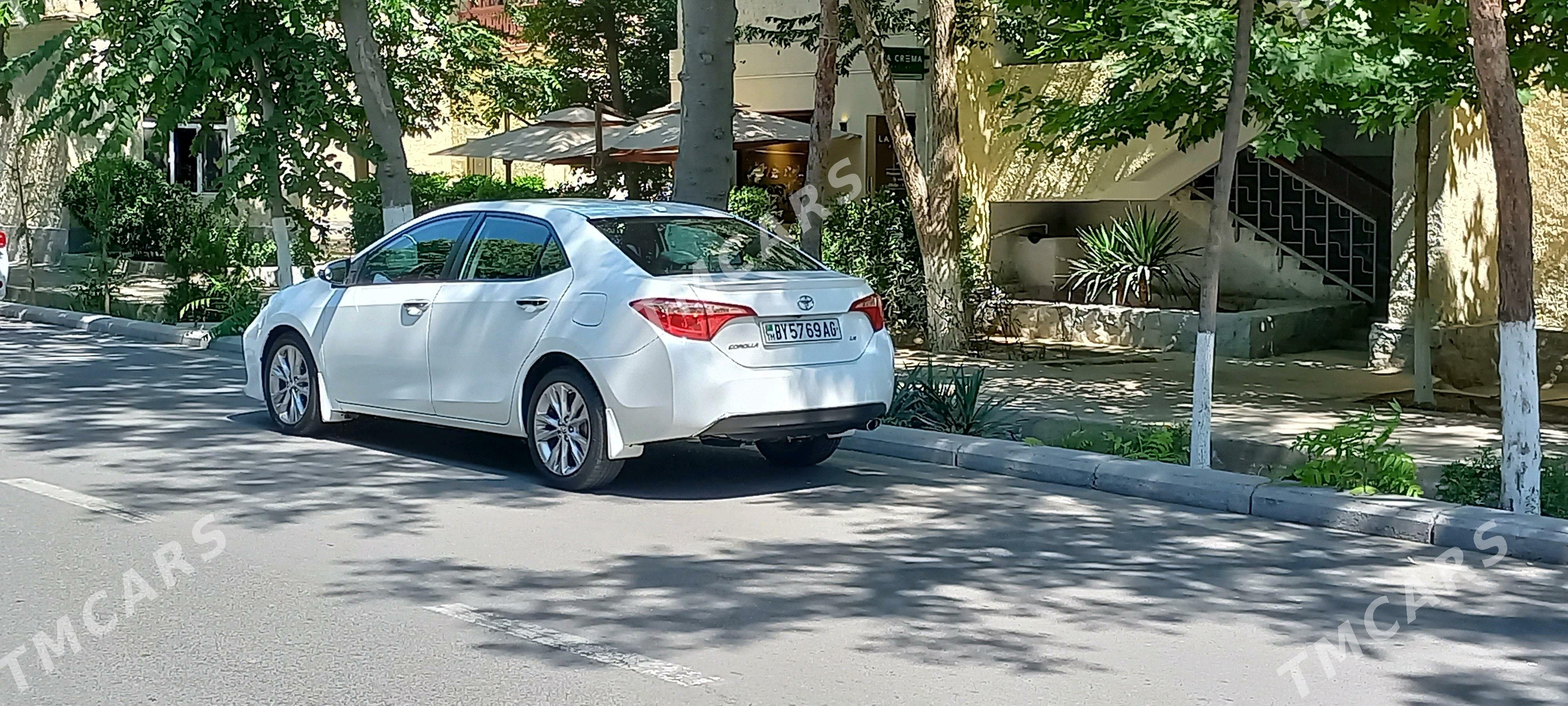 Toyota Corolla 2018 - 210 000 TMT - Täze zaman - img 4