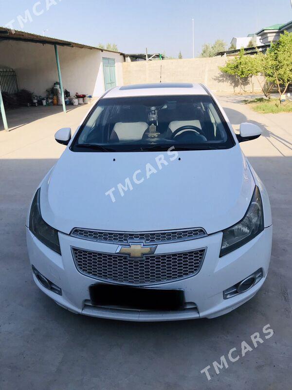 Chevrolet Cruze 2012 - 140 000 TMT - Тязе заман - img 2