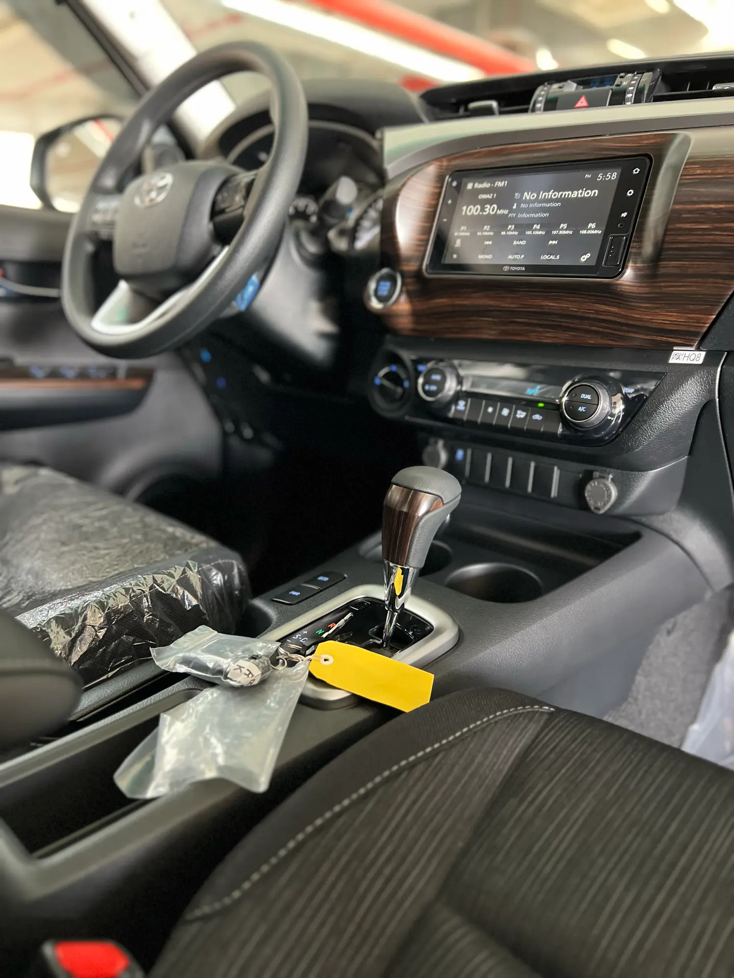 Toyota Hilux 2025 - 705 000 TMT - Ашхабад - img 10