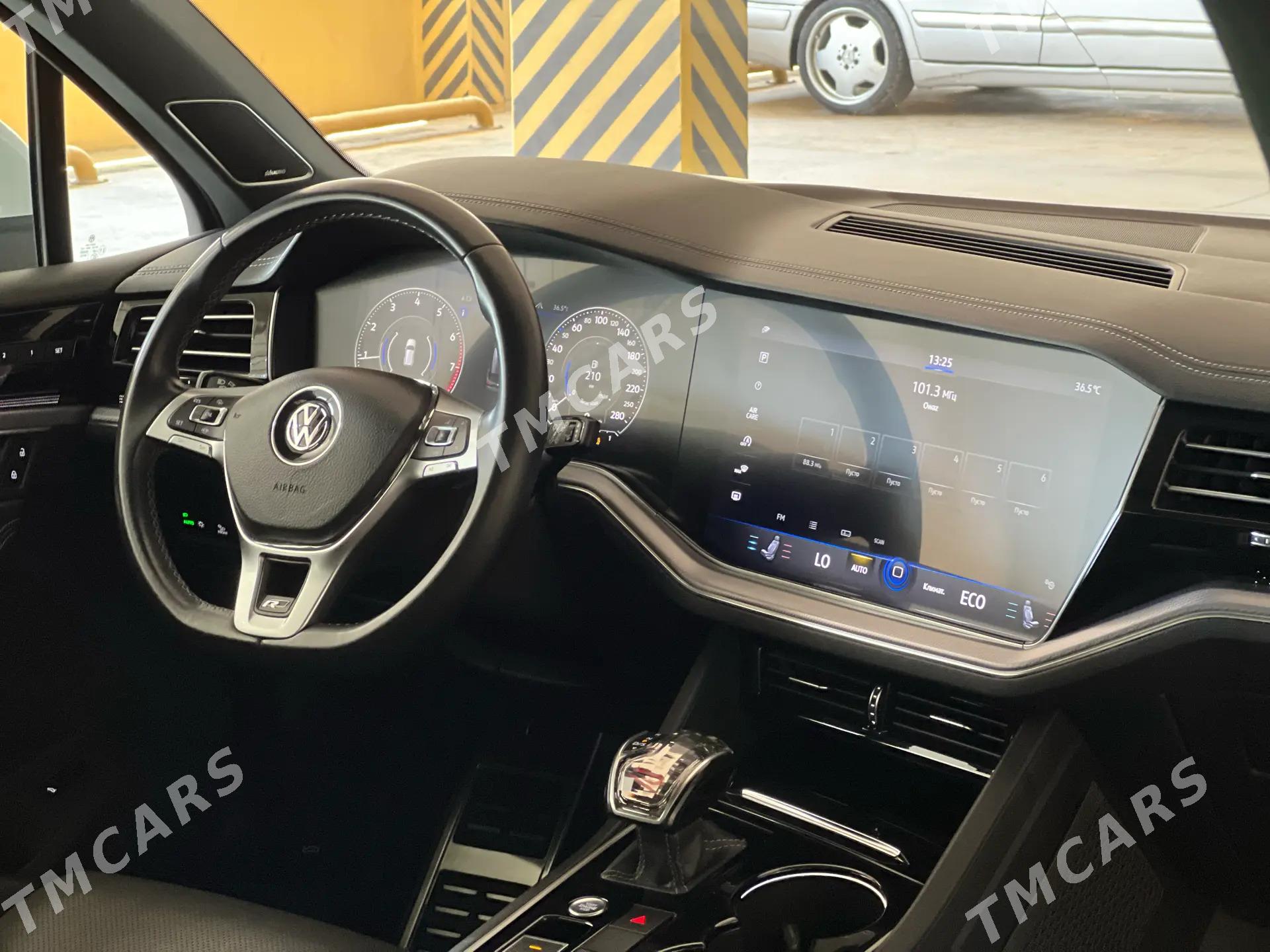 Volkswagen Touareg 2020 - 1 170 000 TMT - Aşgabat - img 4