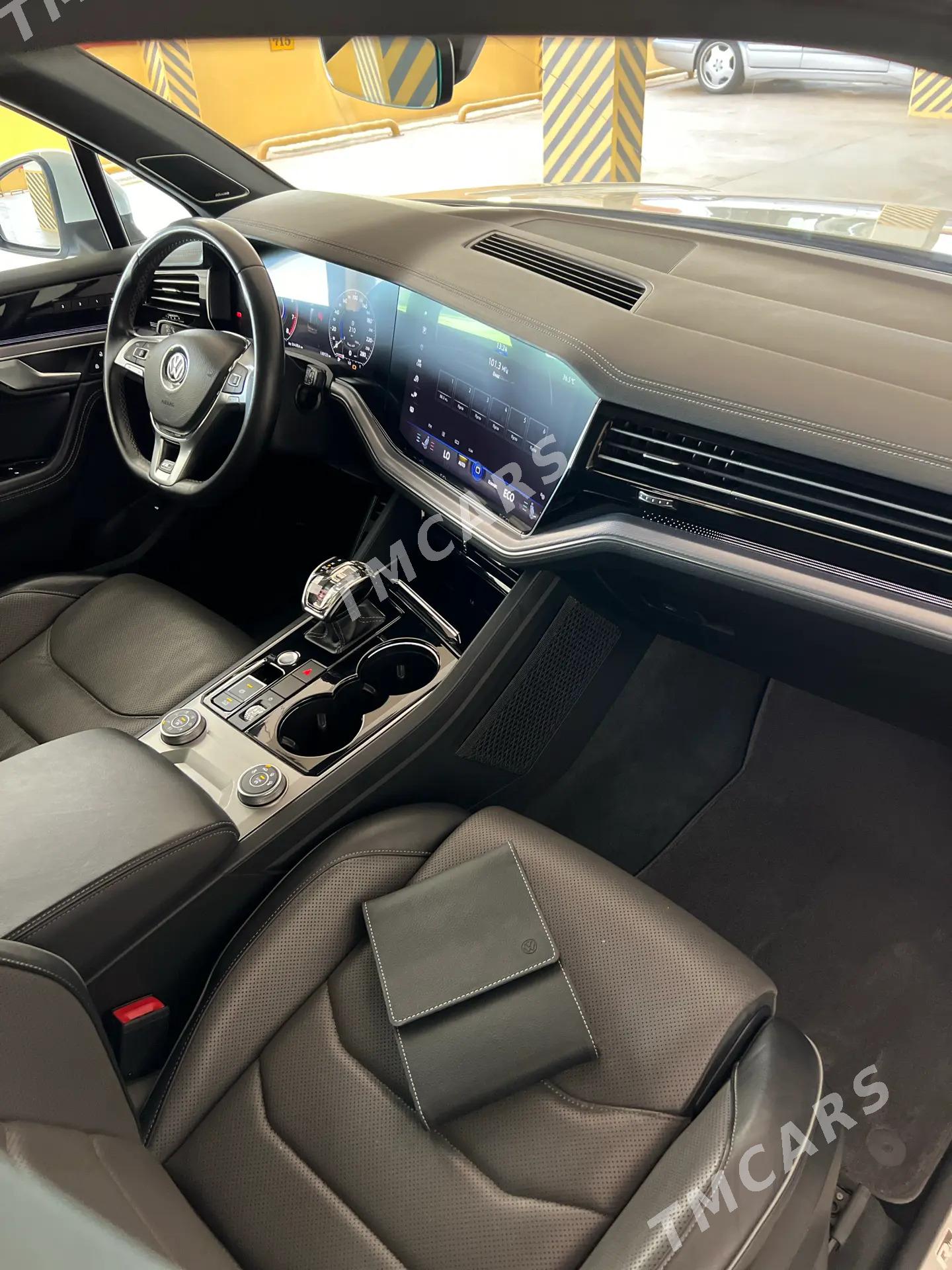 Volkswagen Touareg 2020 - 1 170 000 TMT - Aşgabat - img 9