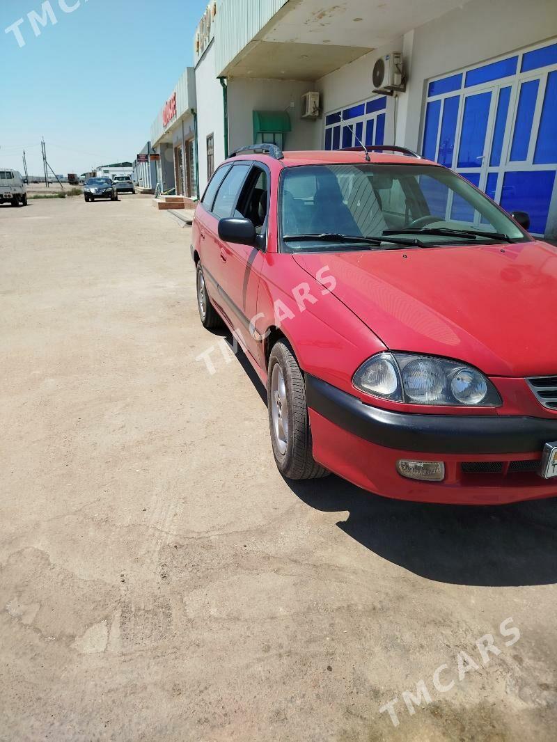 Toyota Avensis 1999 - 90 000 TMT - Дашогуз - img 4