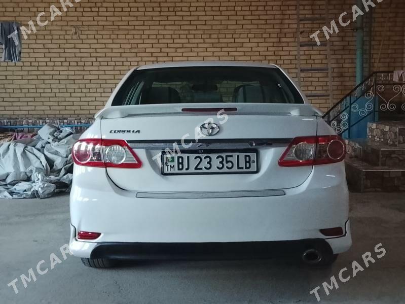 Toyota Corolla 2013 - 200 000 TMT - Туркменабат - img 1