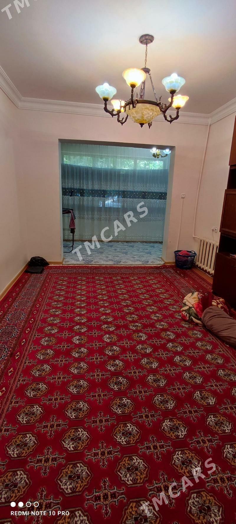 Dosaf mir koce 4/1 etaź 3 kom - Досааф - img 1