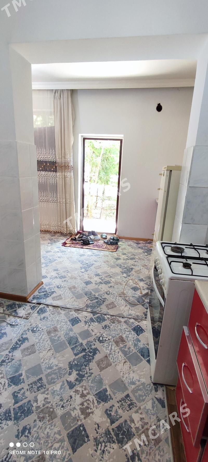 Dosaf mir koce 4/1 etaź 3 kom - Досааф - img 5