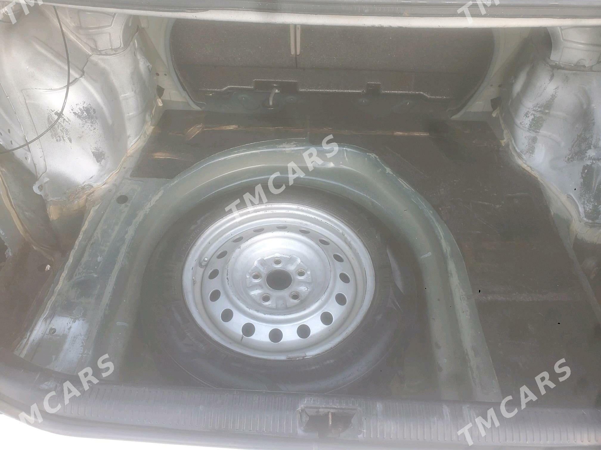 Toyota Camry 2004 - 115 000 TMT - Babadaýhan - img 6