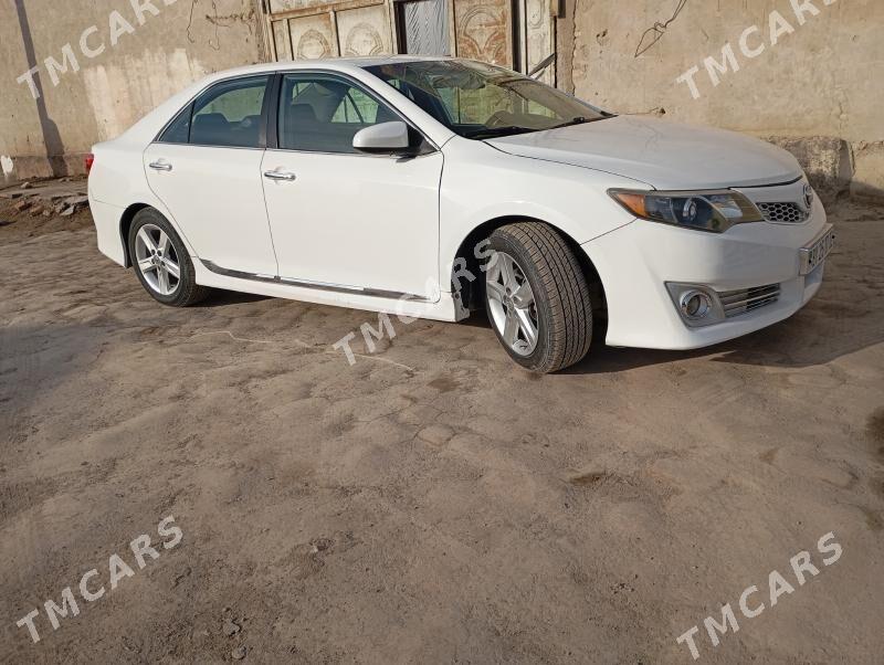 Toyota Camry 2012 - 175 000 TMT - Кёнеургенч - img 4