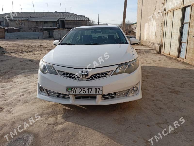 Toyota Camry 2012 - 175 000 TMT - Кёнеургенч - img 2