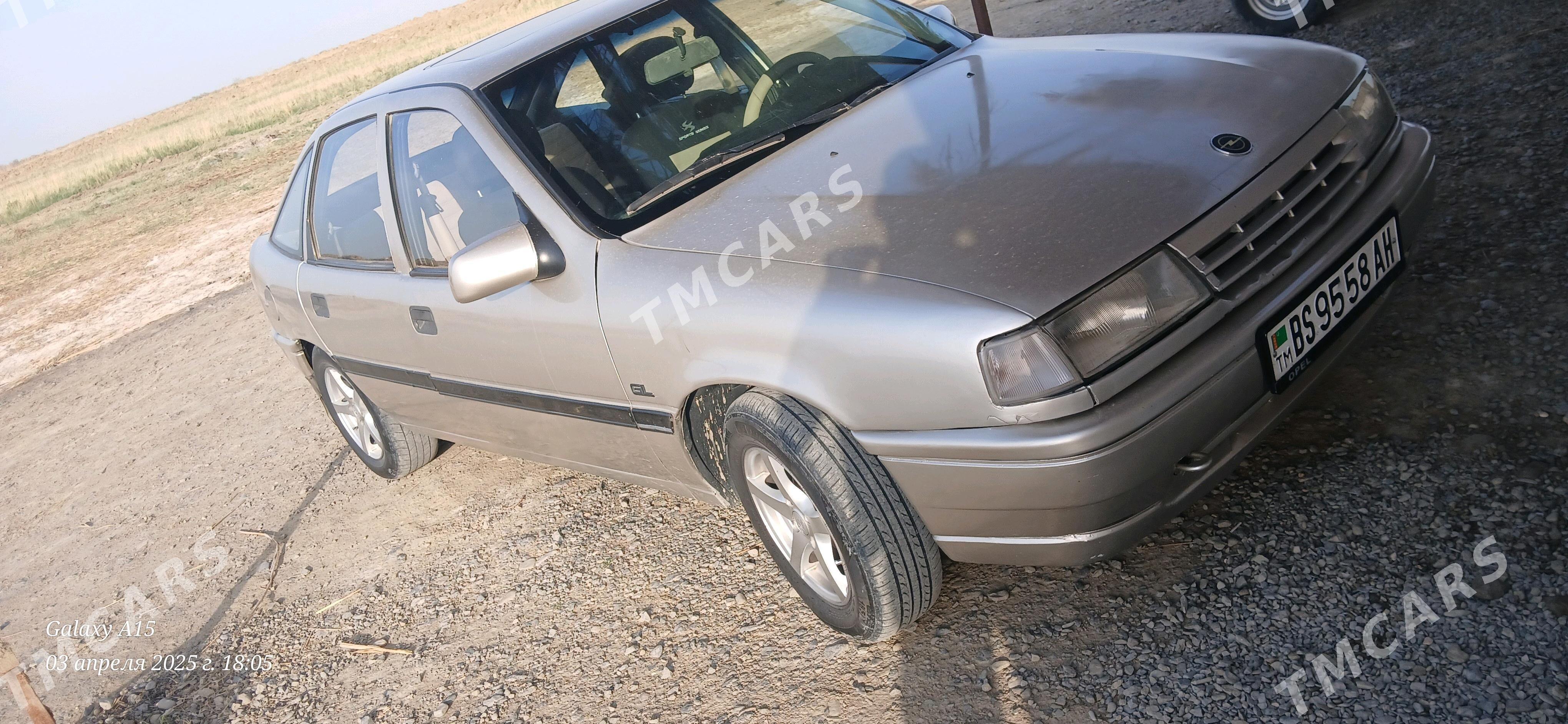 Opel Vectra 1992 - 27 000 TMT - Бахарден - img 3