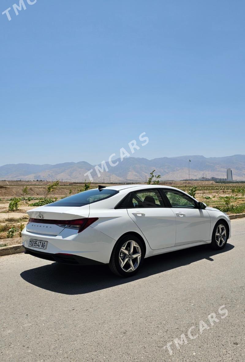Hyundai Elantra 2021 - 240 000 TMT - Aşgabat - img 4