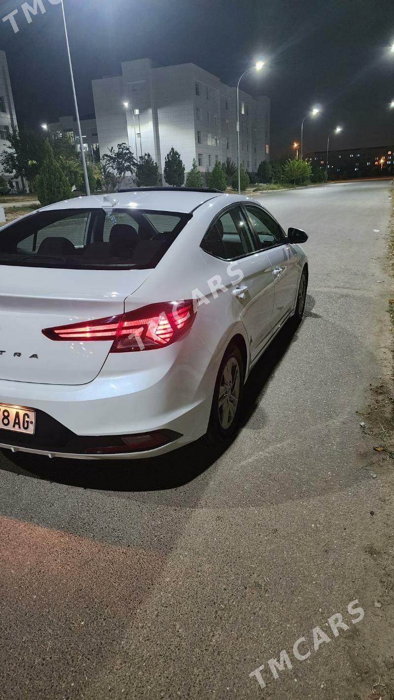 Hyundai Elantra 2019 - 239 000 TMT - 30 mkr - img 2