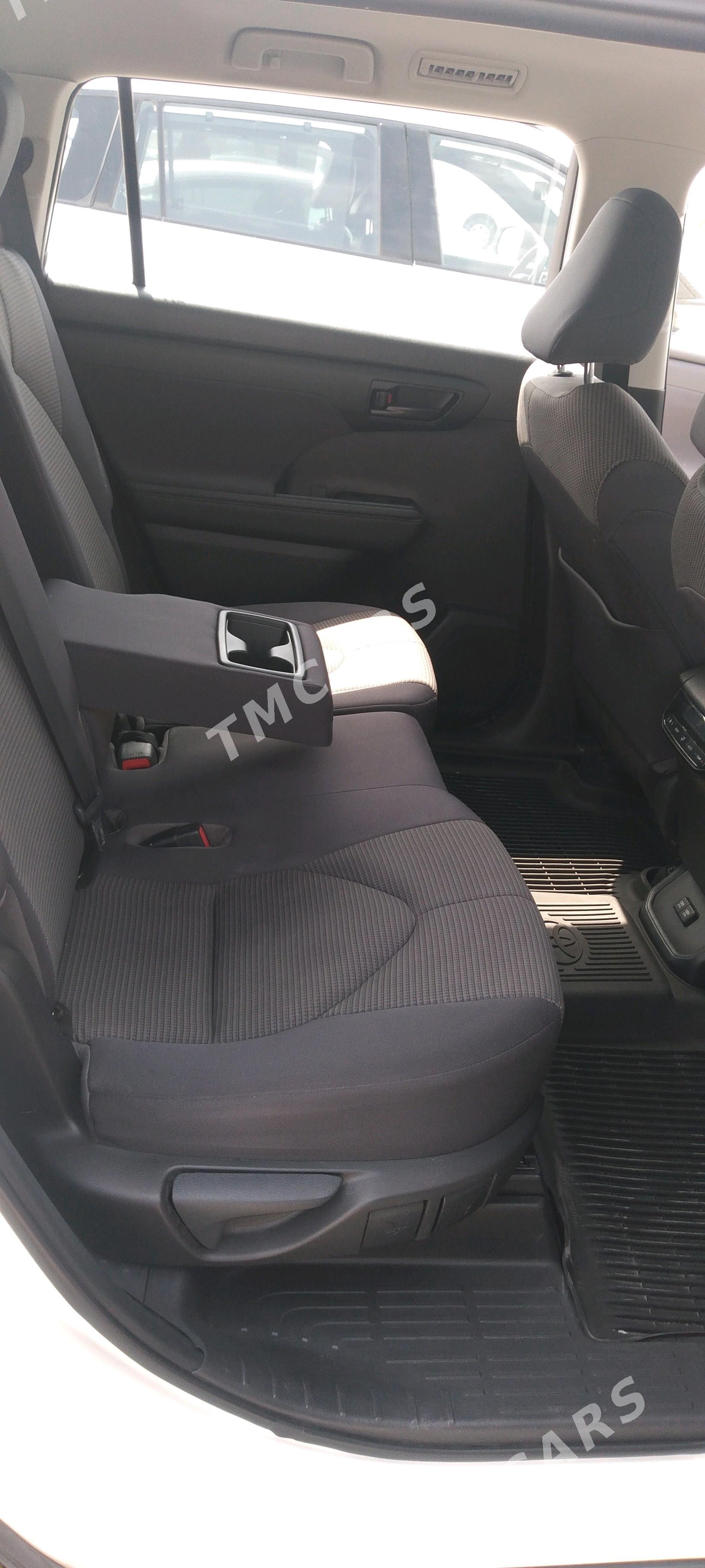 Toyota Highlander 2020 - 465 000 TMT - Aşgabat - img 8