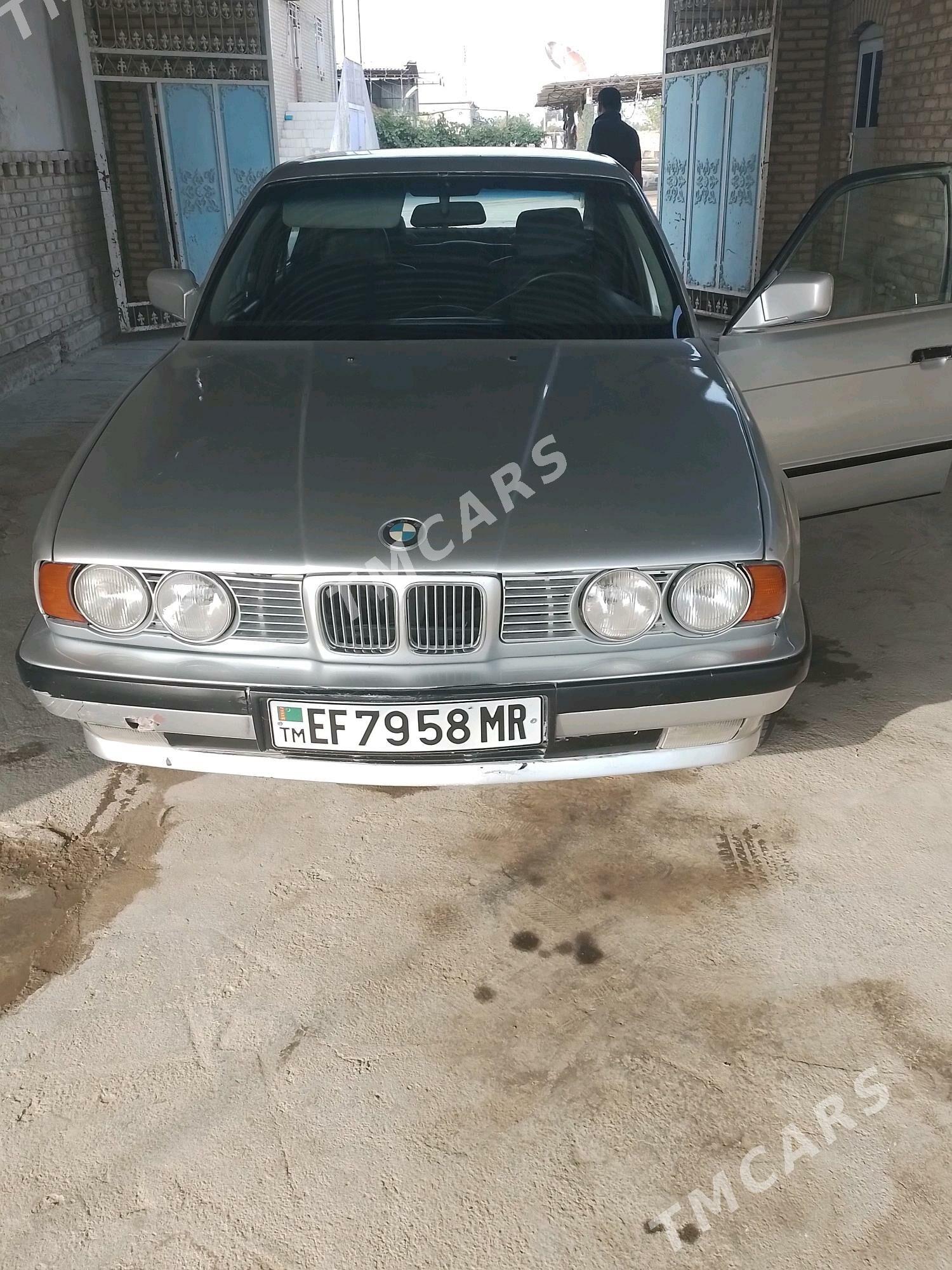 BMW 520 1990 - 50 000 TMT - Векильбазар - img 3