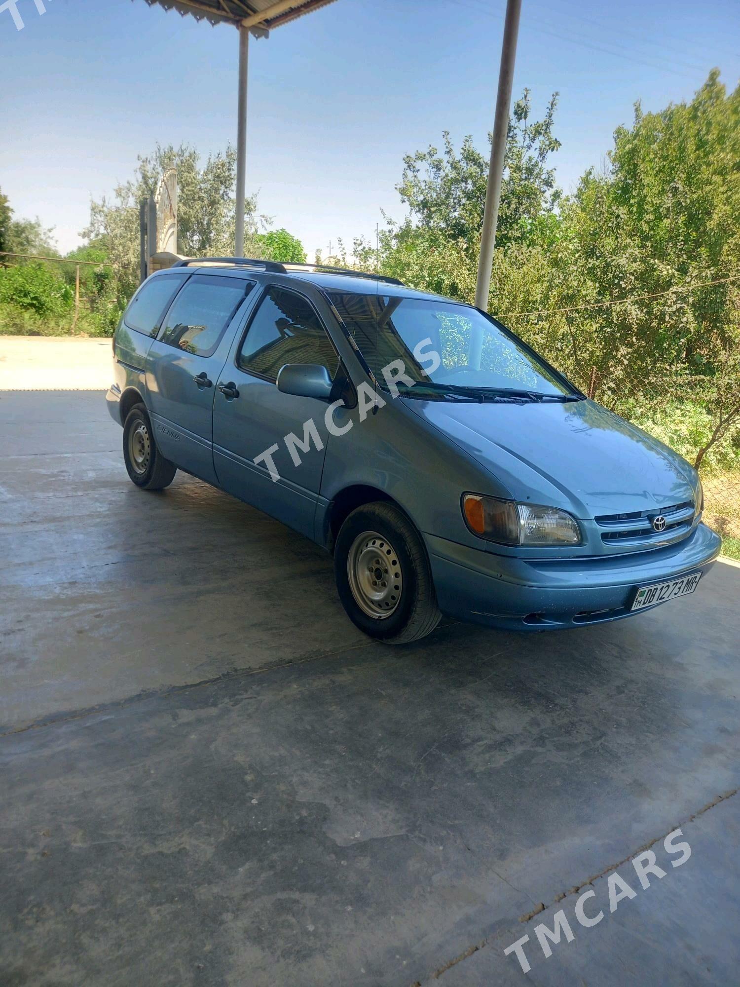 Toyota Sienna 2000 - 115 000 TMT - Сакарчага - img 4