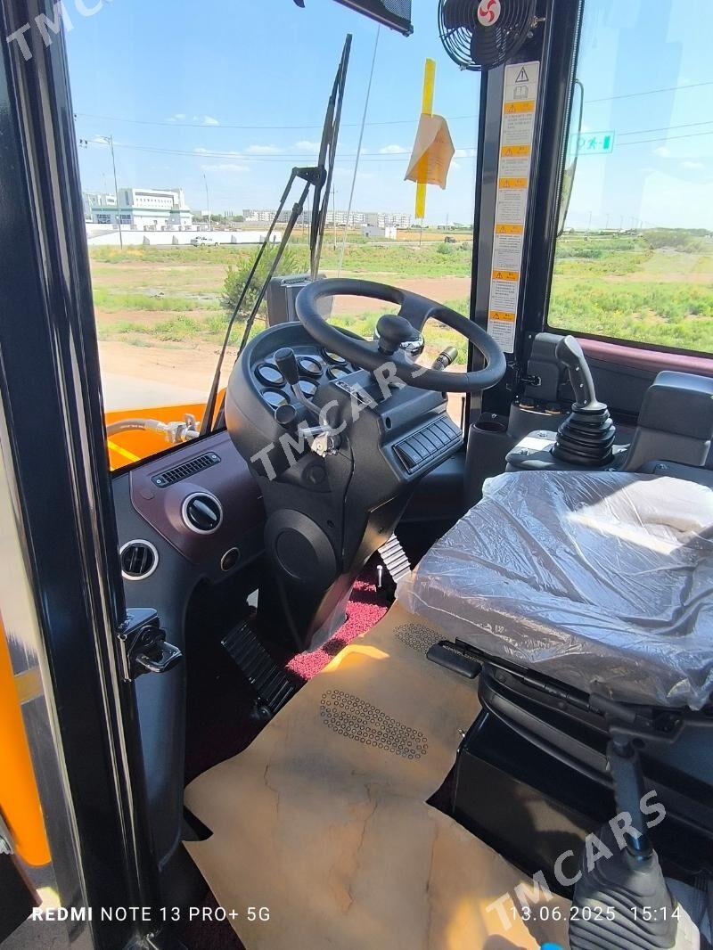 XCMG LW300F 2025 - 684 000 TMT - Дянев - img 2