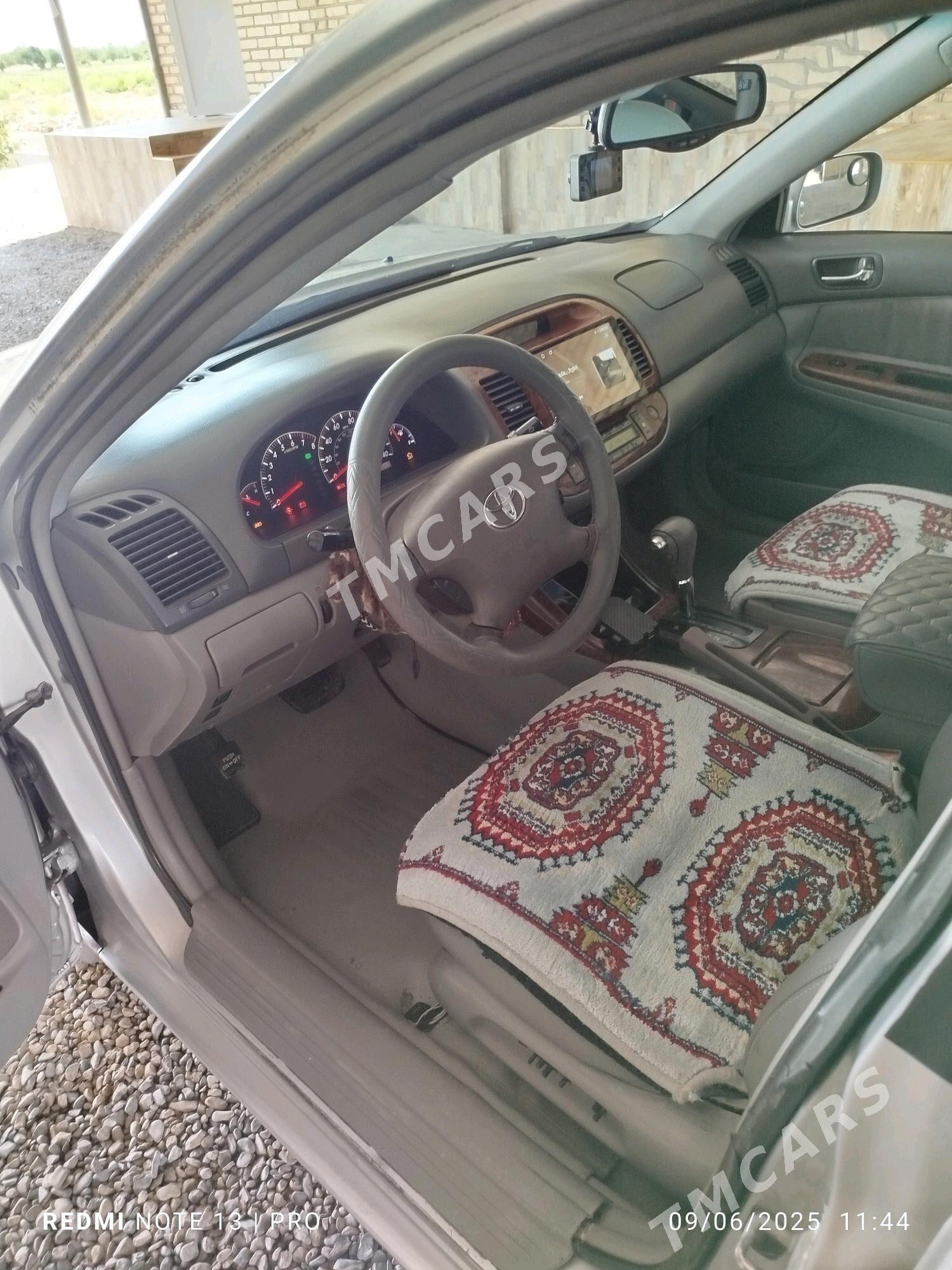 Toyota Camry 2002 - 190 000 TMT - Векильбазар - img 2
