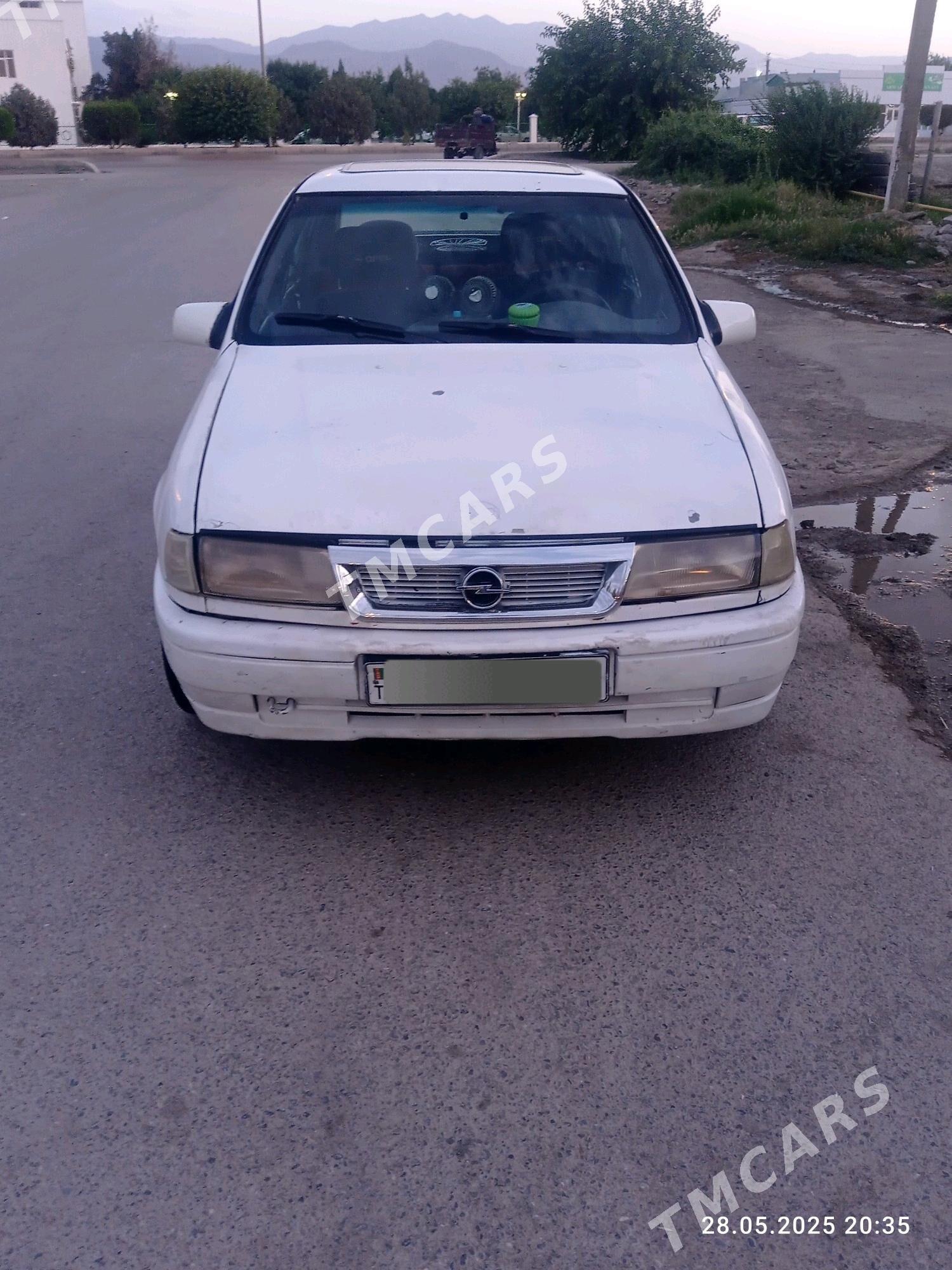 Opel Vectra 1990 - 28 000 TMT - Бахарден - img 4