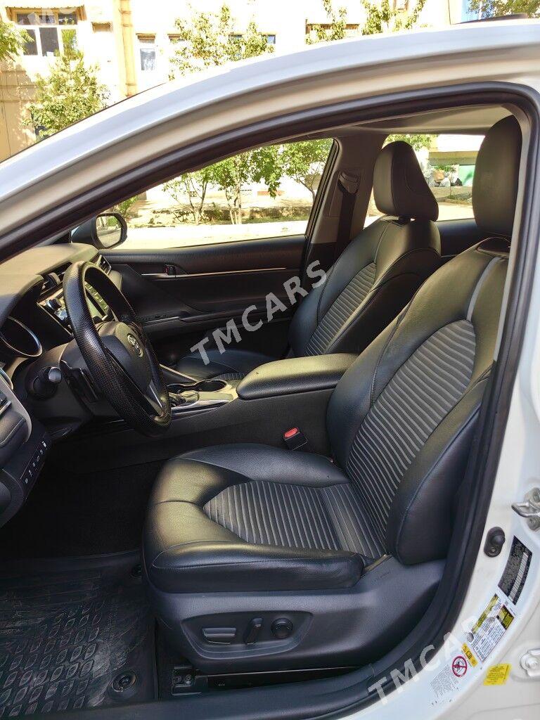 Toyota Camry 2018 - 295 000 TMT - Ашхабад - img 6