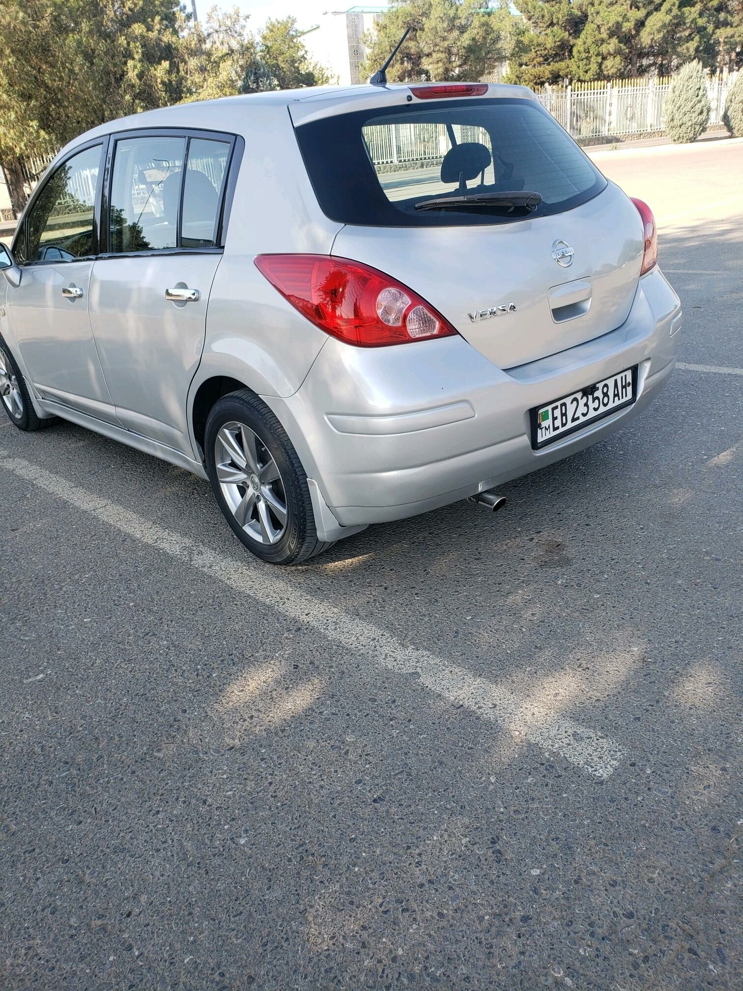 Nissan Versa 2010 - 100 000 TMT - Aşgabat - img 5