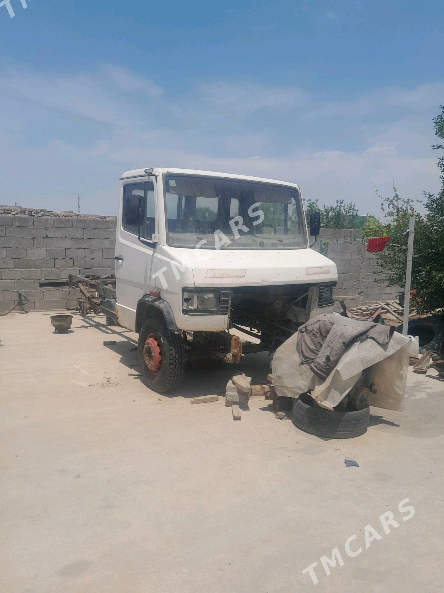 Mitsubishi Canter 1990 - 70 000 TMT - Kaka - img 3