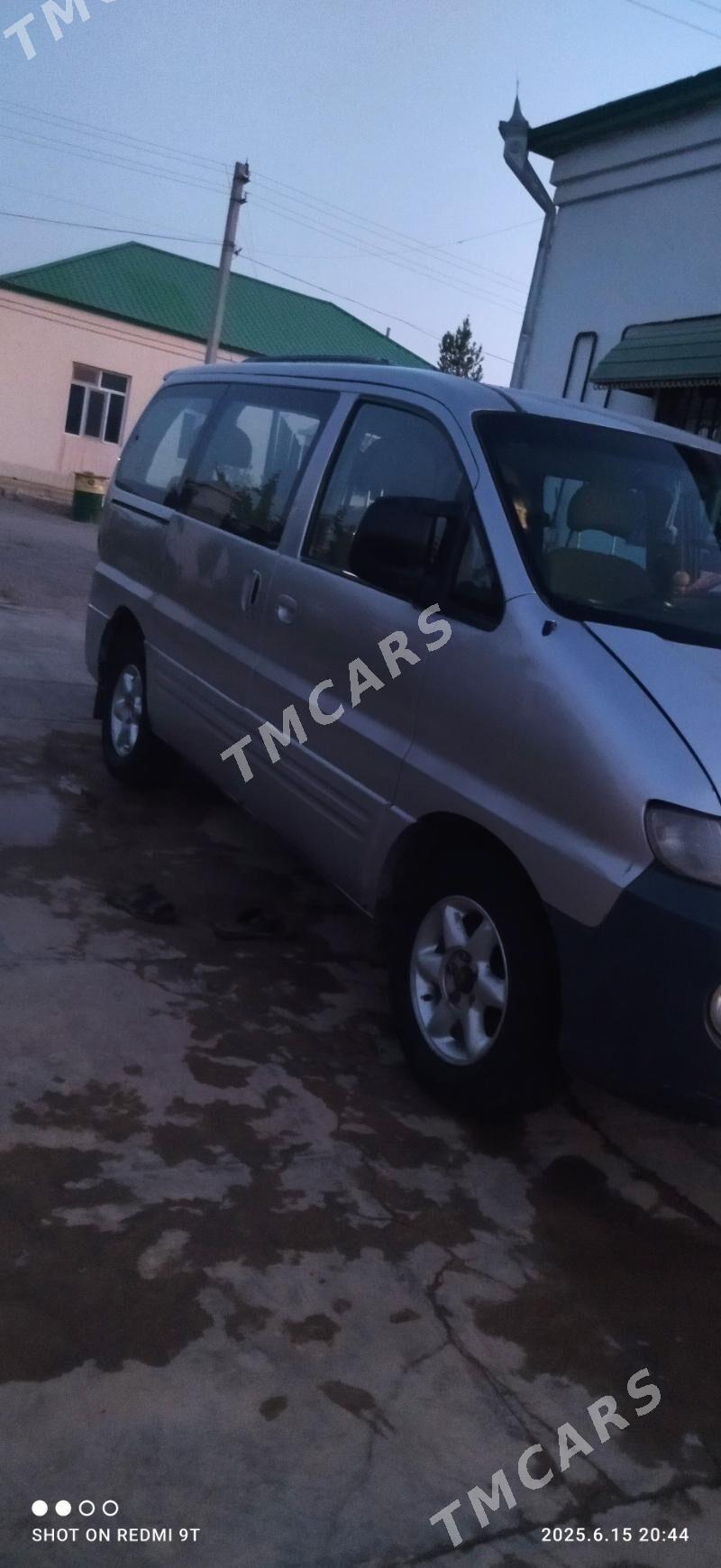 Hyundai H-1 2000 - 60 000 TMT - Sakarçäge - img 4