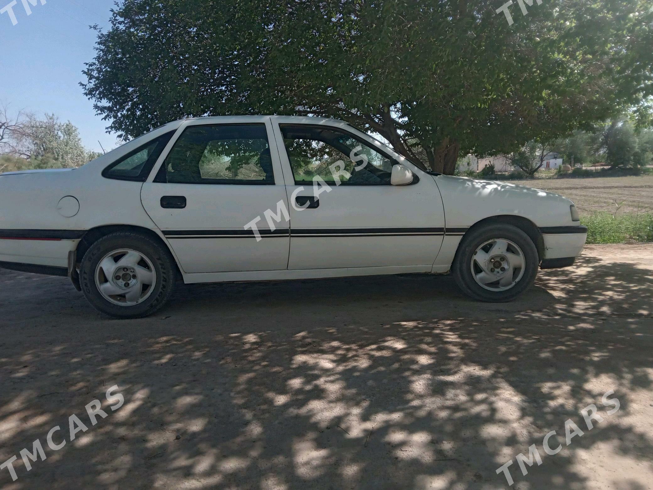 Opel Vectra 1991 - 27 000 TMT - Губадаг - img 2