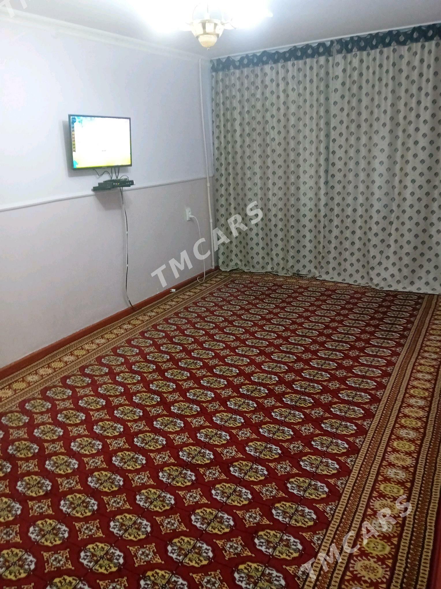 11 mkr 3 komnot 3nji etaz - 11 мкр - img 2