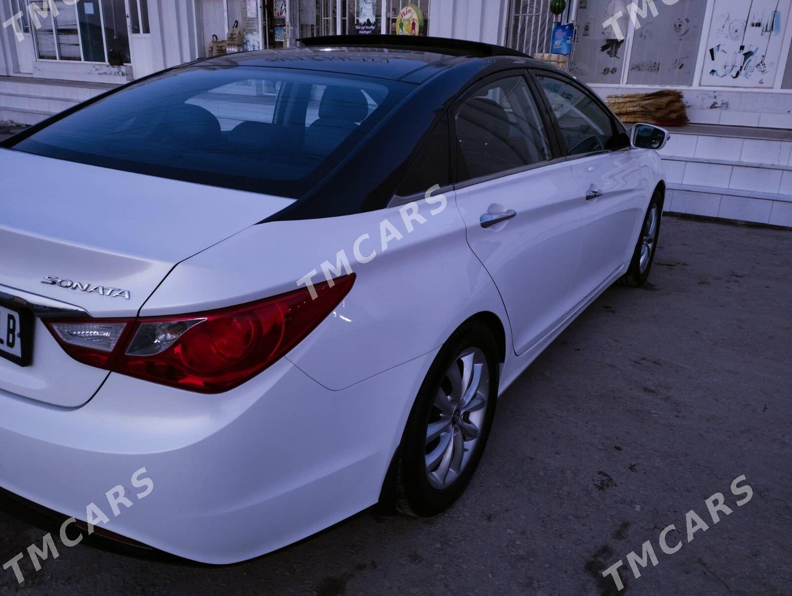 Hyundai Sonata 2011 - 160 000 TMT - Seýdi - img 2