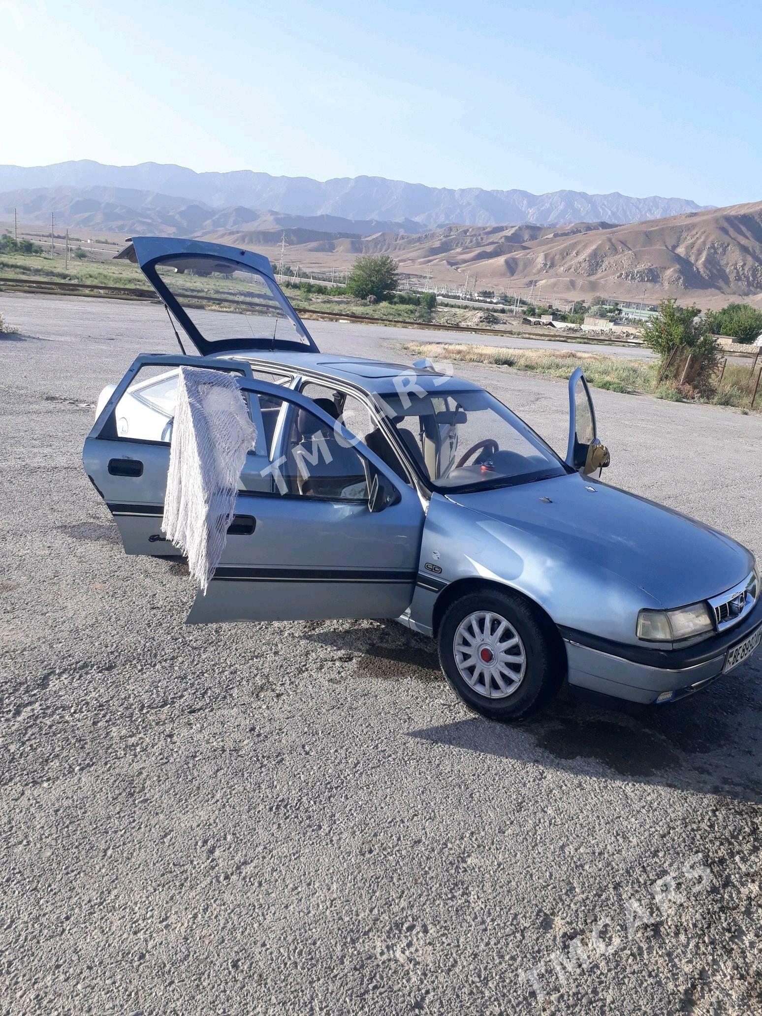 Opel Vectra 1991 - 22 000 TMT - Bäherden - img 4