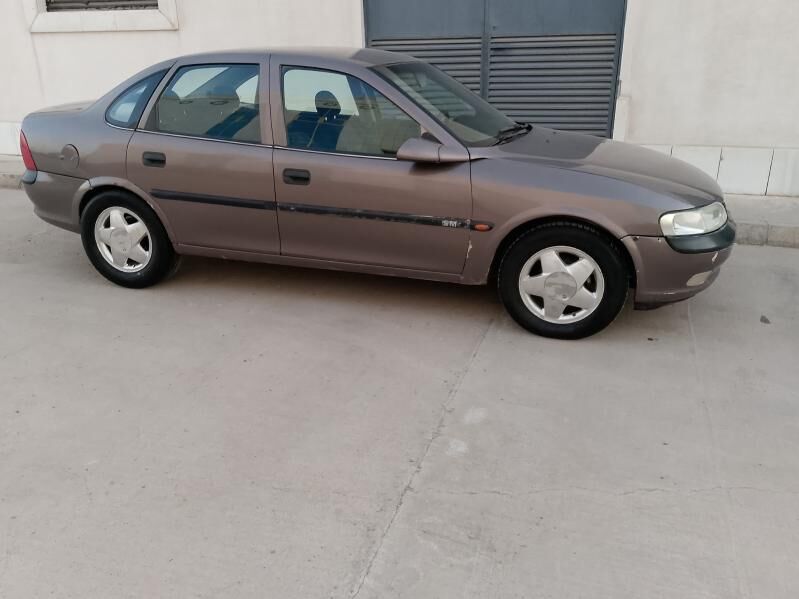 Opel Vectra 1998 - 40 000 TMT - Мары - img 2