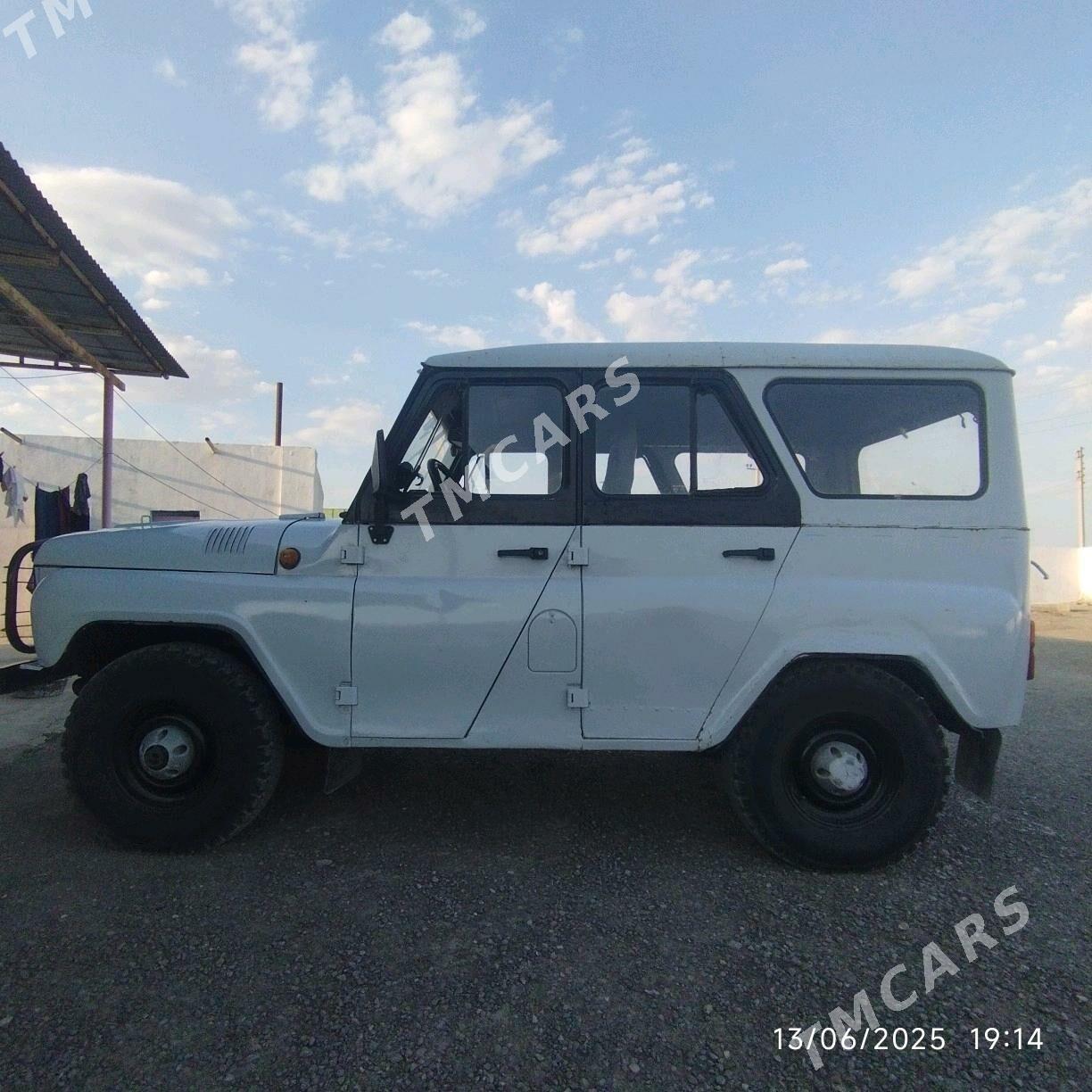 UAZ 469 2002 - 55 000 TMT - Bäherden - img 4