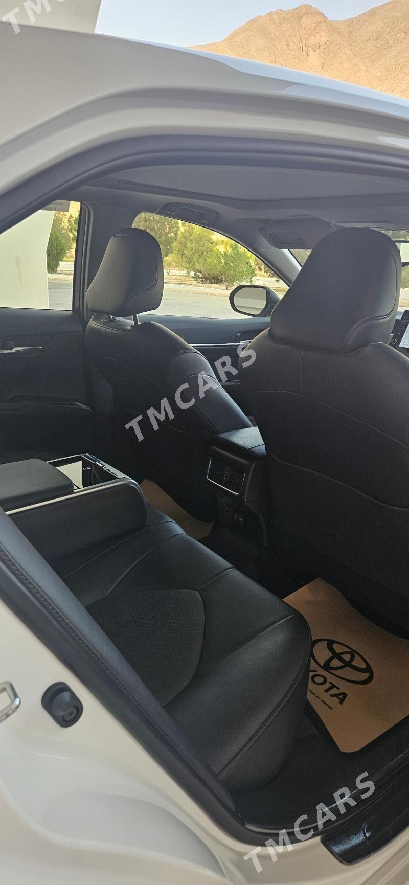 Toyota Camry 2024 - 760 000 TMT - Ашхабад - img 5