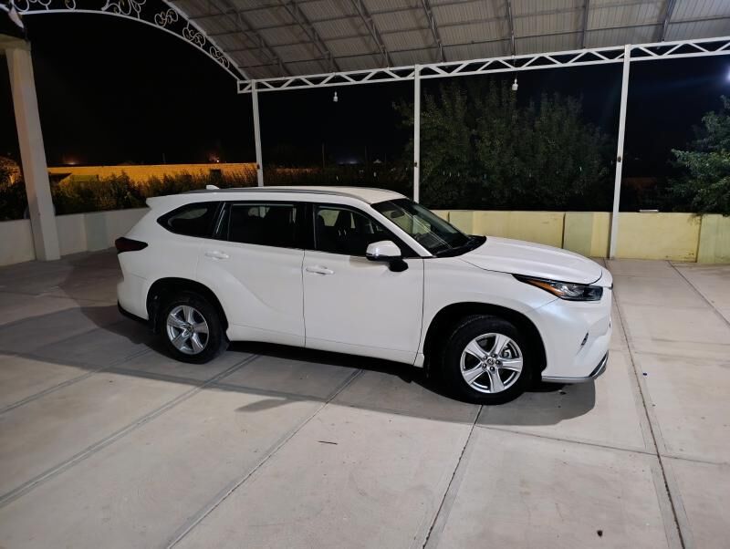 Toyota Highlander 2021 - 550 000 TMT - Seýdi - img 5