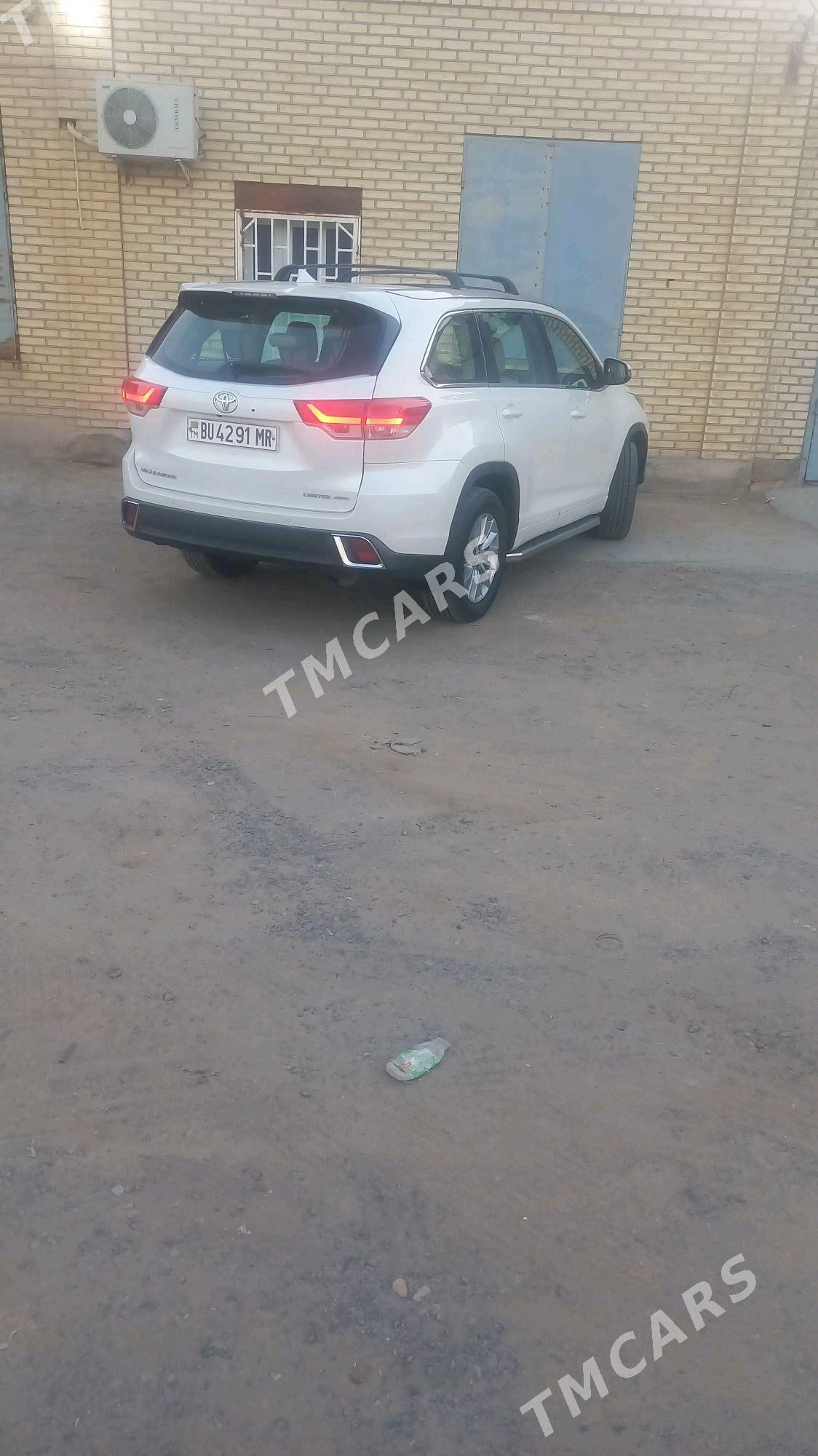 Toyota Highlander 2017 - 390 000 TMT - Mary - img 3