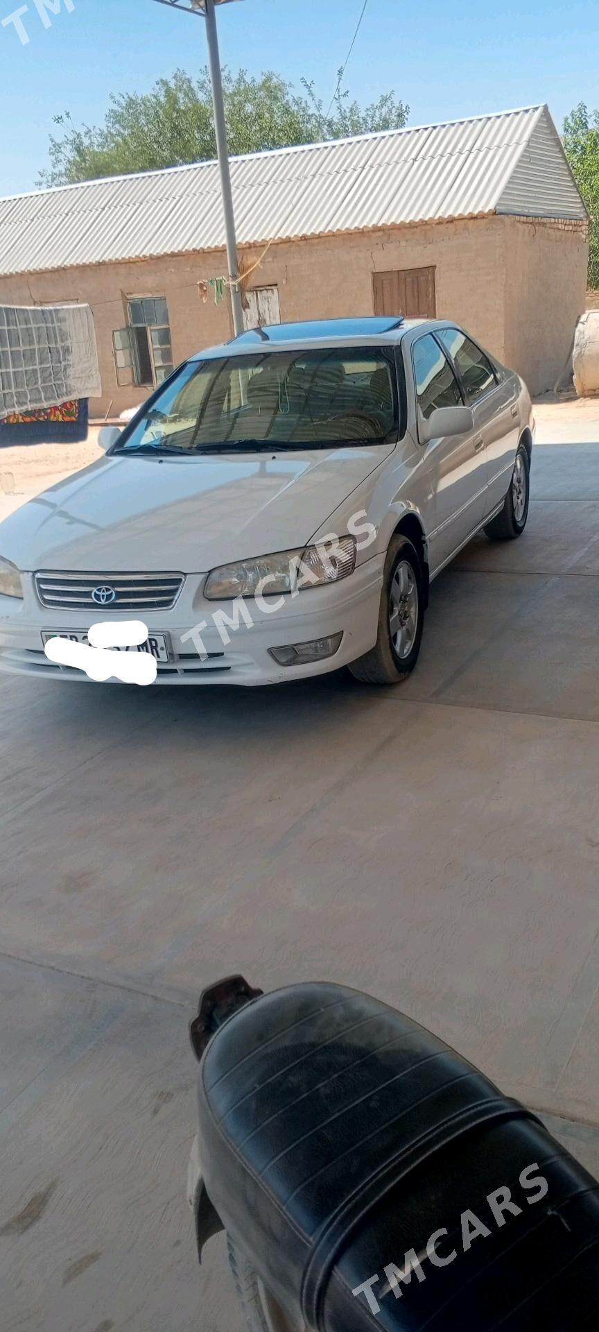Toyota Camry 1997 - 95 000 TMT - Baýramaly - img 2