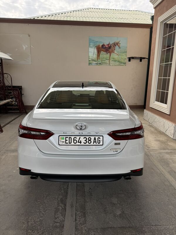 Toyota Camry 2023 - 630 000 TMT - Aşgabat - img 10