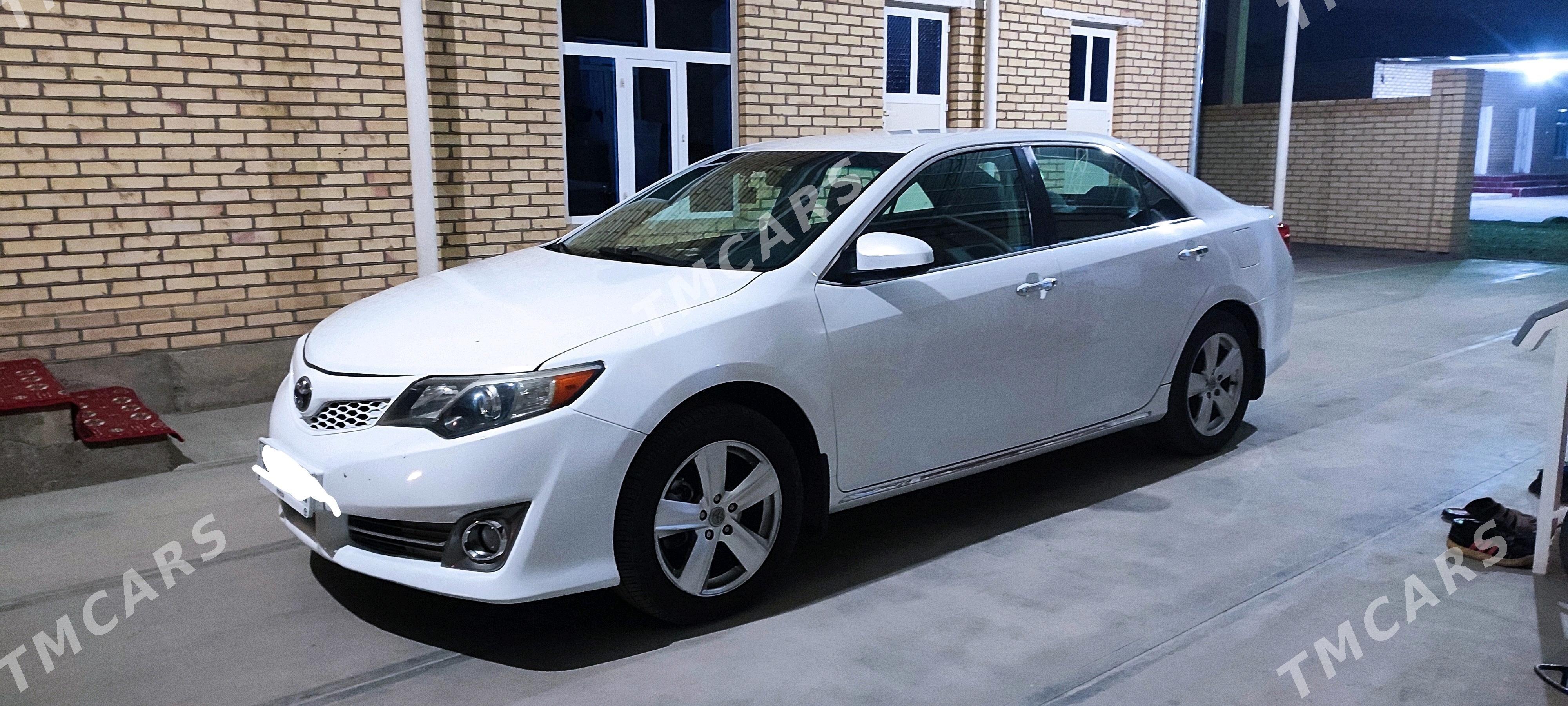 Toyota Camry 2014 - 180 000 TMT - Мары - img 2