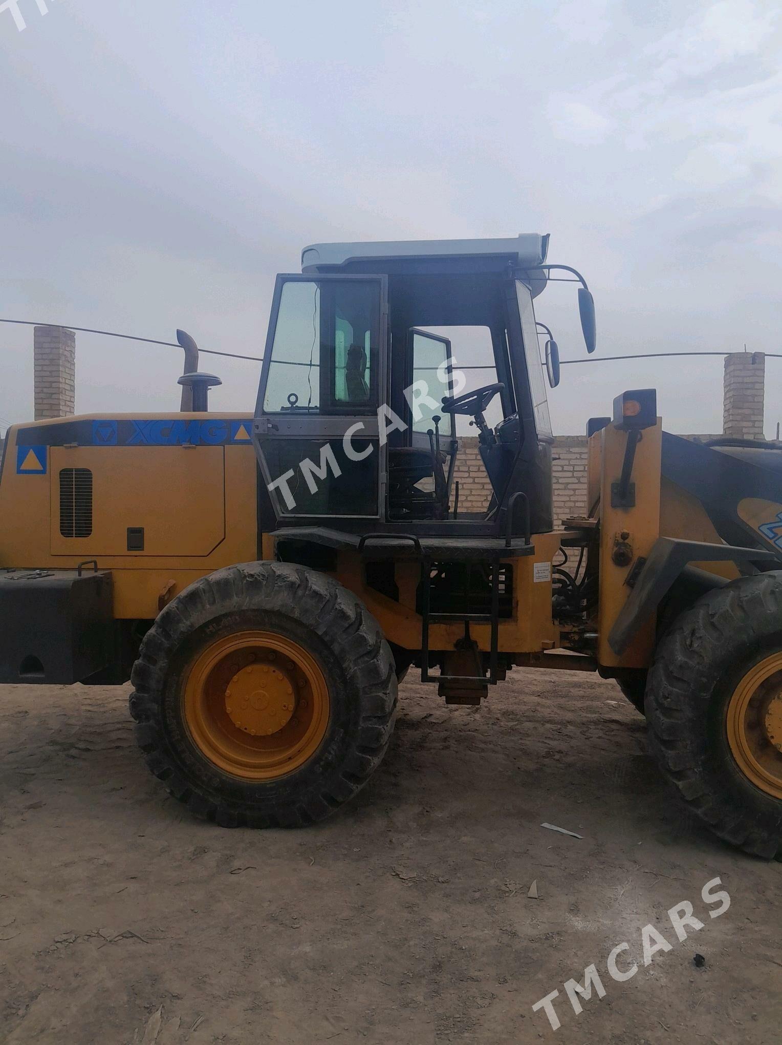 XCMG LW300F 2010 - 370 000 TMT - Sakar - img 2