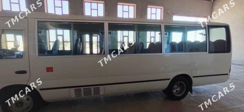 Toyota Coaster 2008 - 400 000 TMT - Türkmenabat - img 4