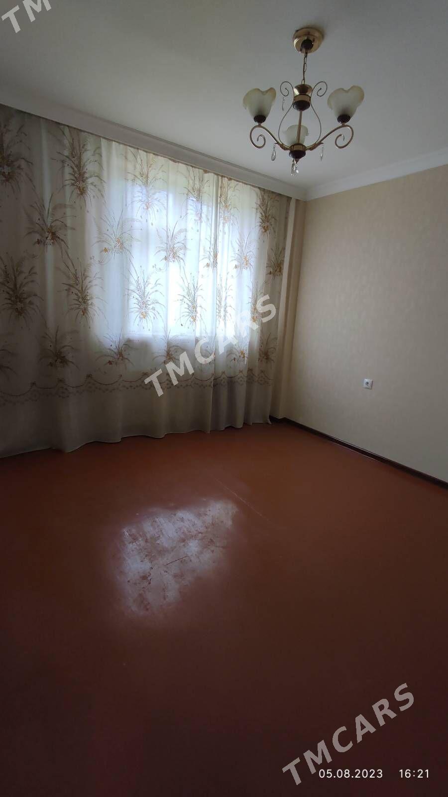 Satlyk/Продается 5 мкр, 4 ком. - 5 мкр - img 2