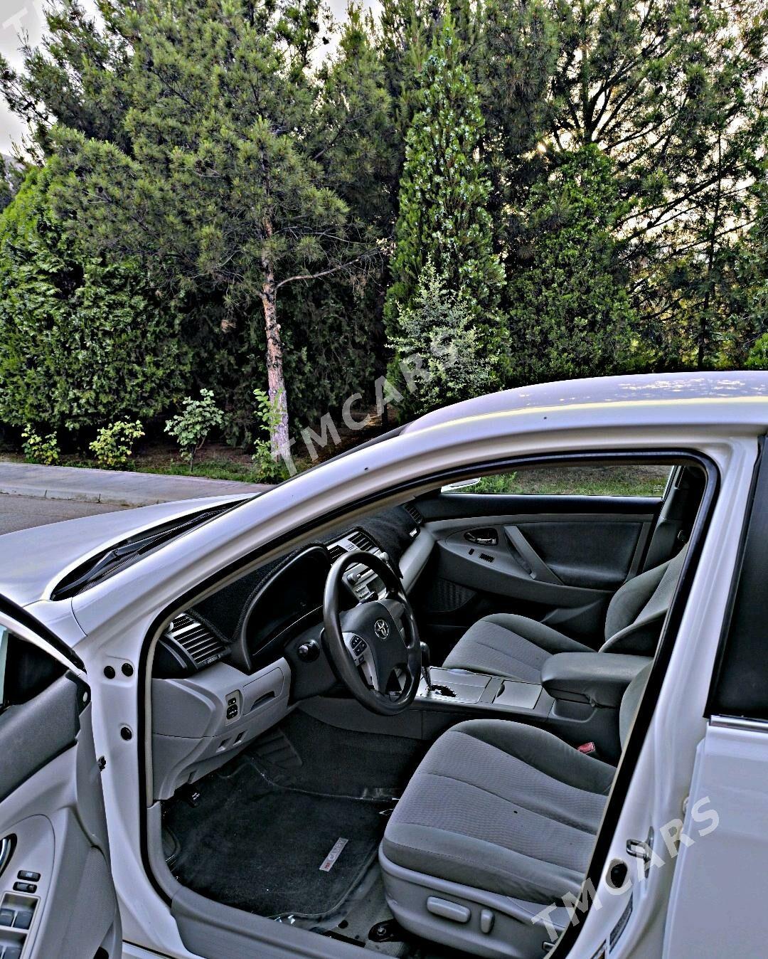 Toyota Camry 2010 - 163 000 TMT - Bäherden - img 3
