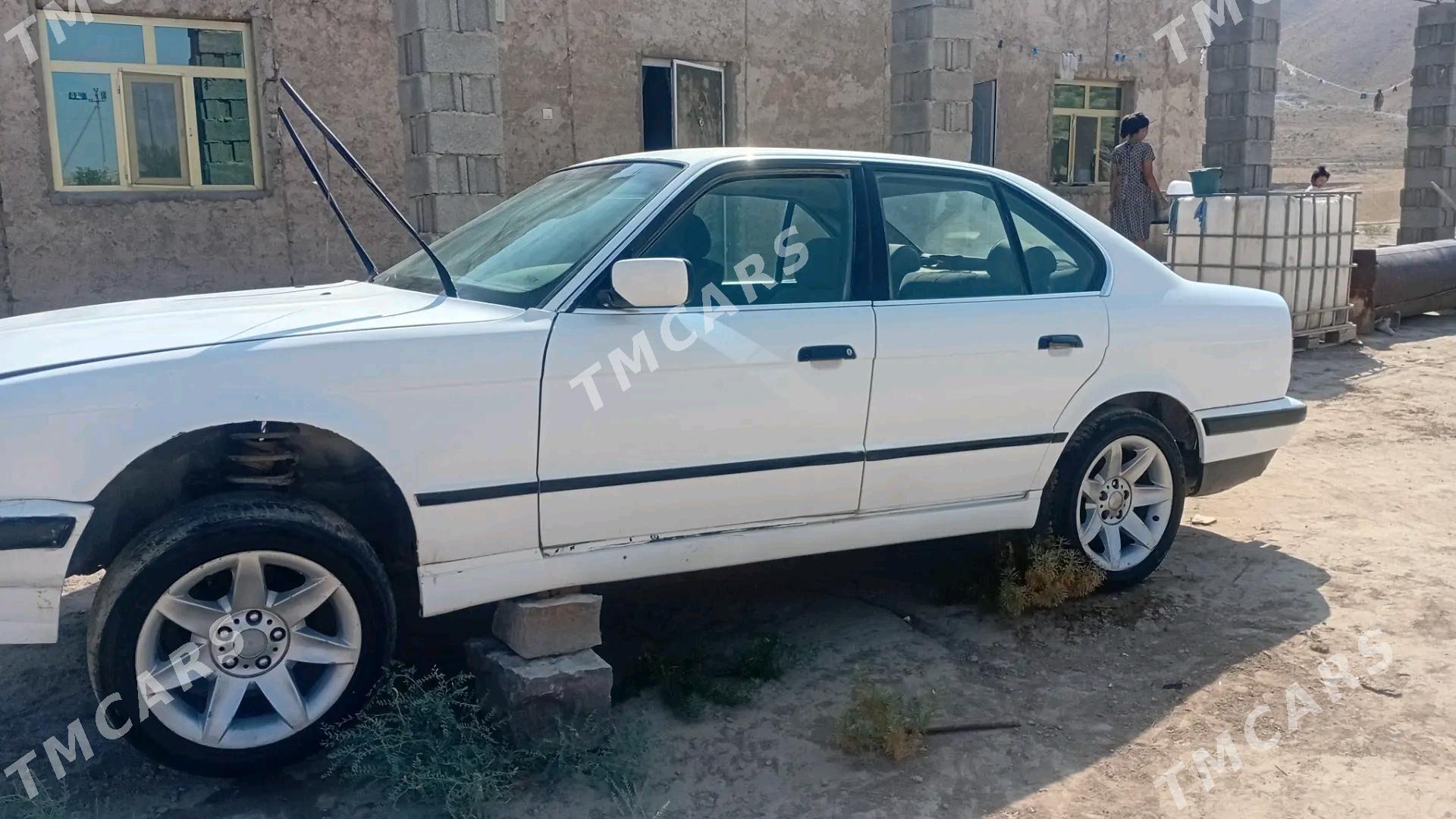 BMW 525 1989 - 17 000 TMT - Койтендаг - img 3