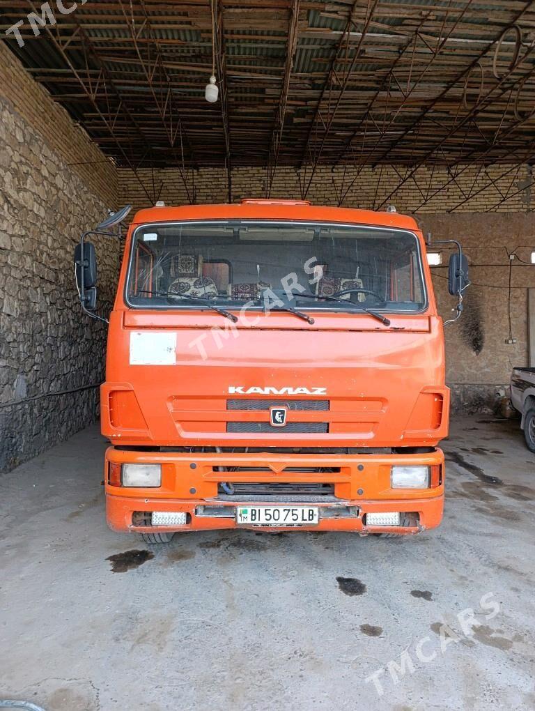 Kamaz 6520 2012 - 320 000 TMT - Керки - img 4