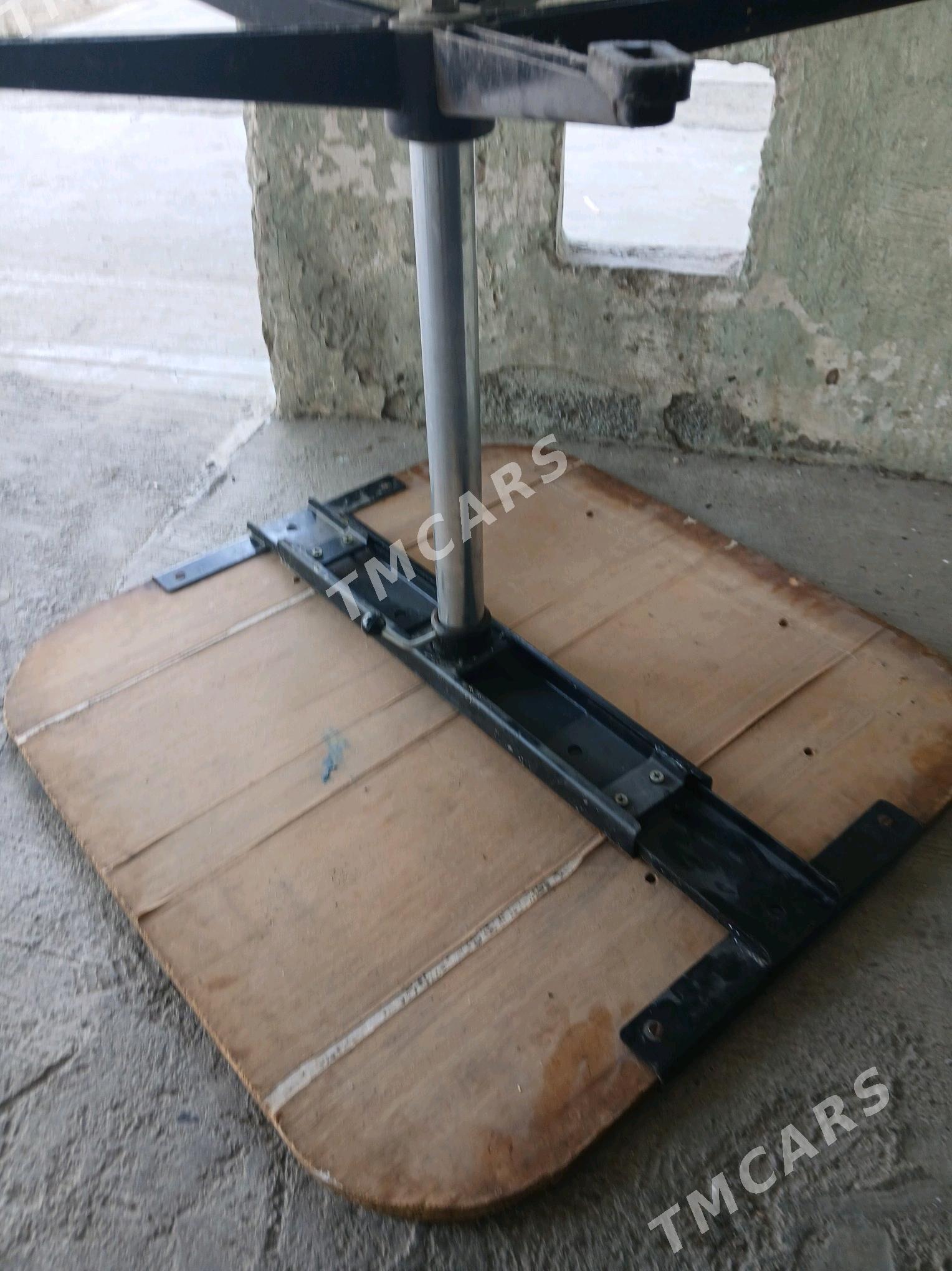 Stol - Гаудан "В" - img 2