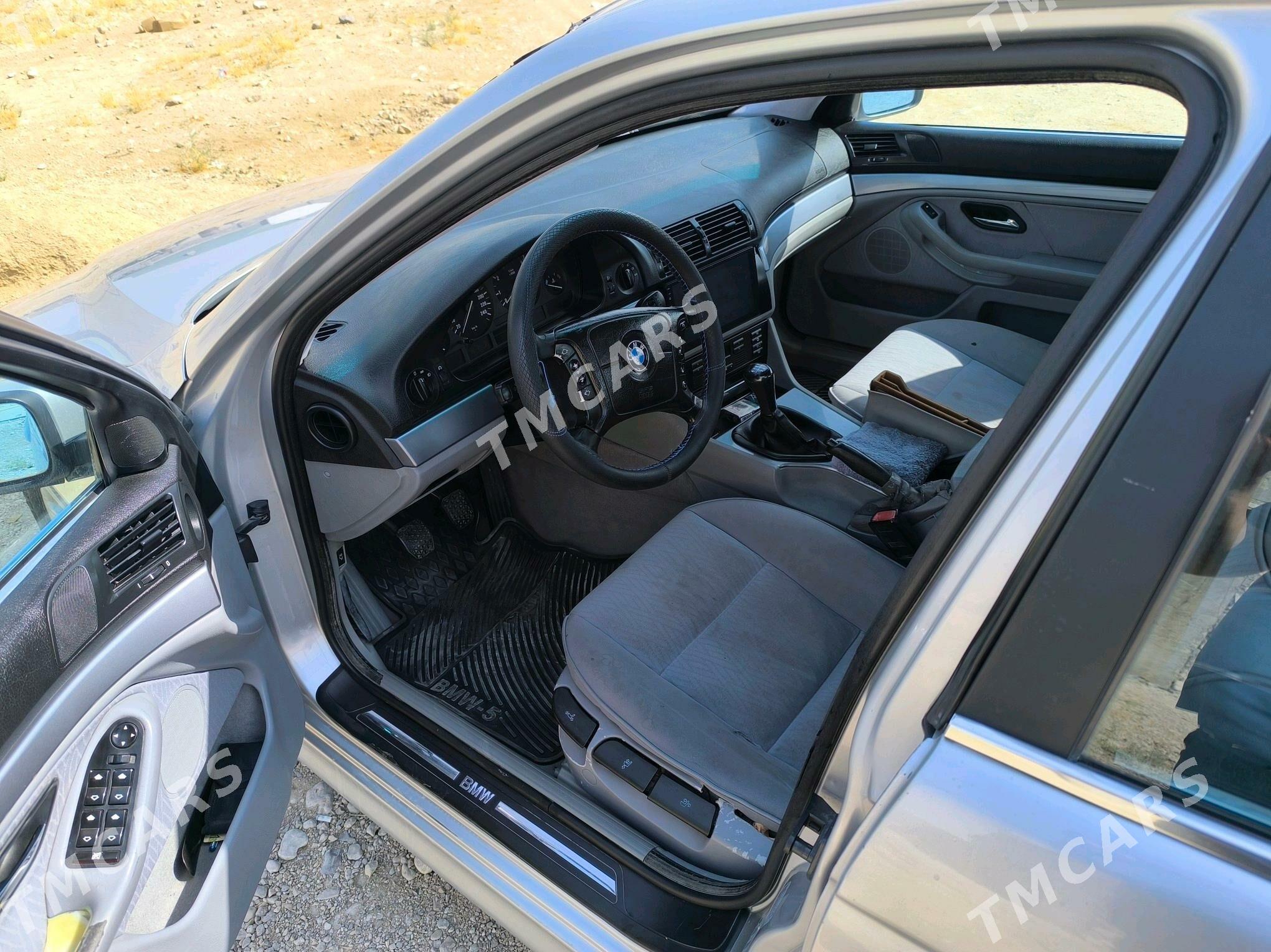BMW 520 1999 - 80 000 TMT - Балканабат - img 3