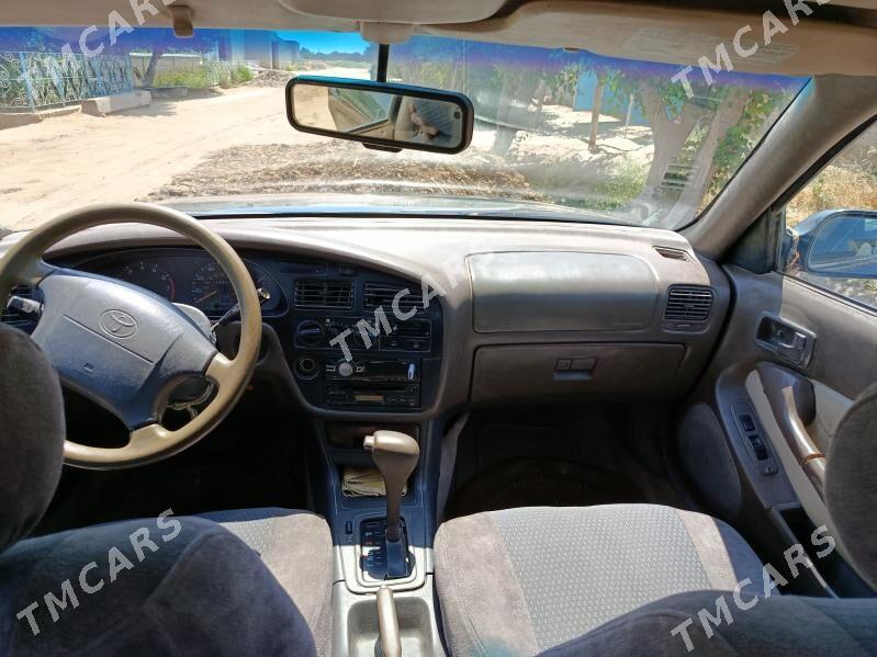 Toyota Camry 1996 - 75 000 TMT - Халач - img 4