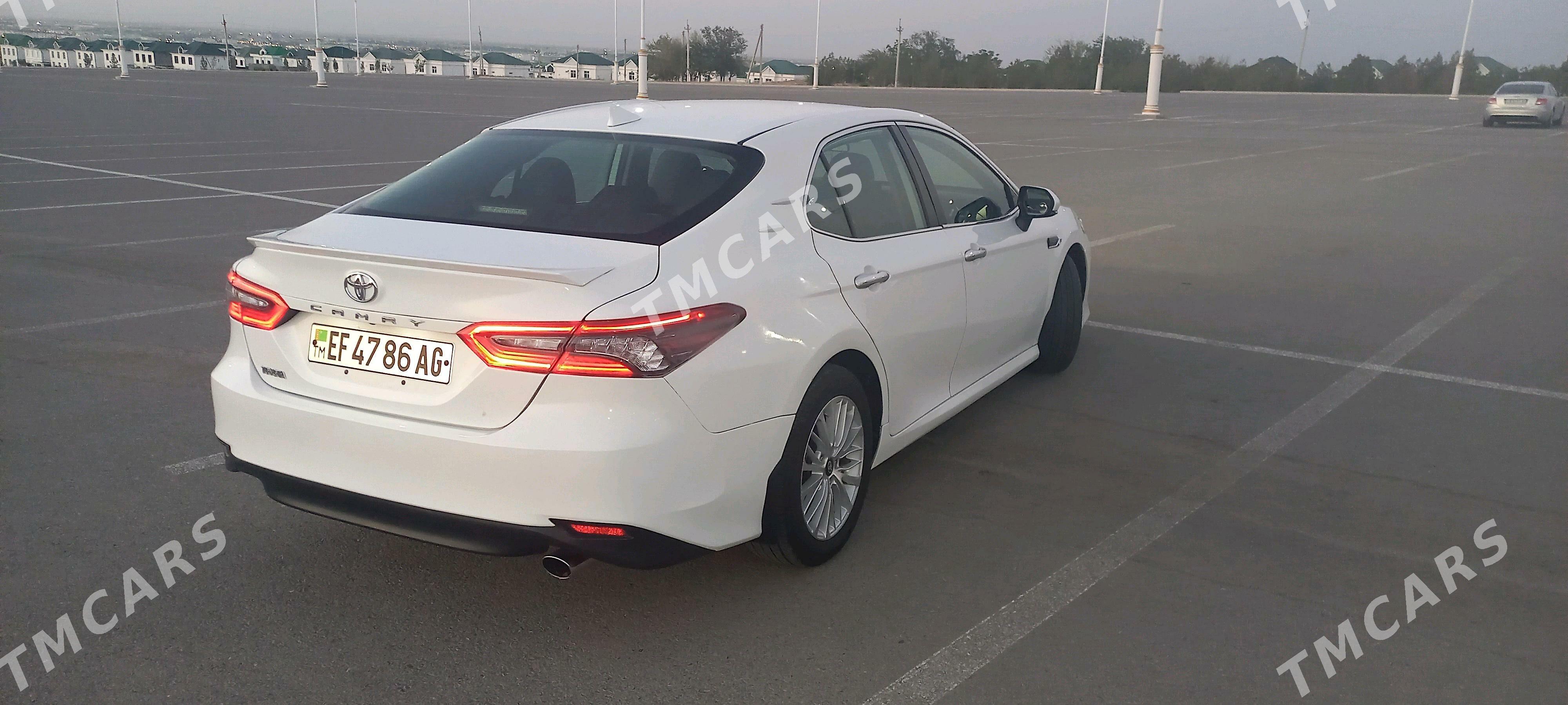 Toyota Camry 2019 - 290 000 TMT - Анев - img 5