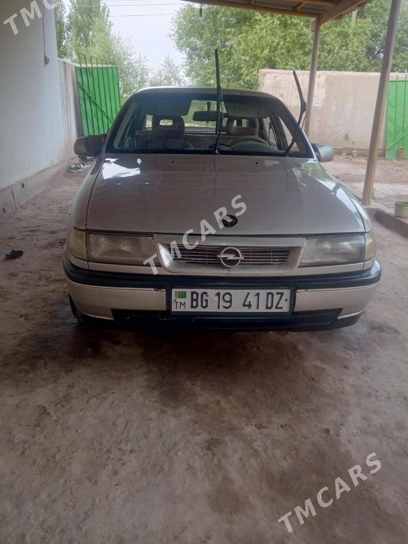 Opel Vectra 1991 - 18 000 TMT - Gubadag - img 3