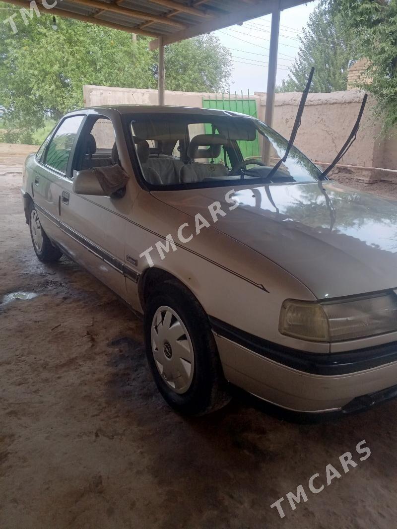 Opel Vectra 1991 - 18 000 TMT - Gubadag - img 4