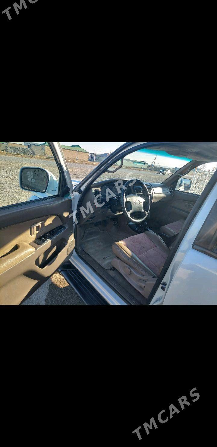 Toyota 4Runner 2000 - 145 000 TMT - Kaka - img 6